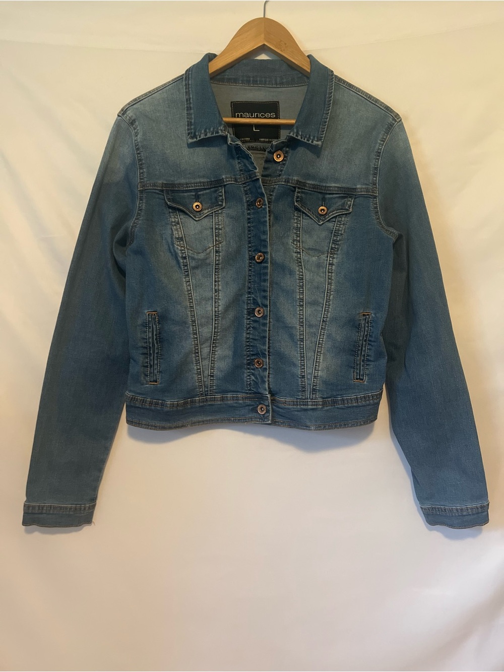 Maurices Medium Wash Denim Jacket Size L Blue Classic Jean Trucker Western